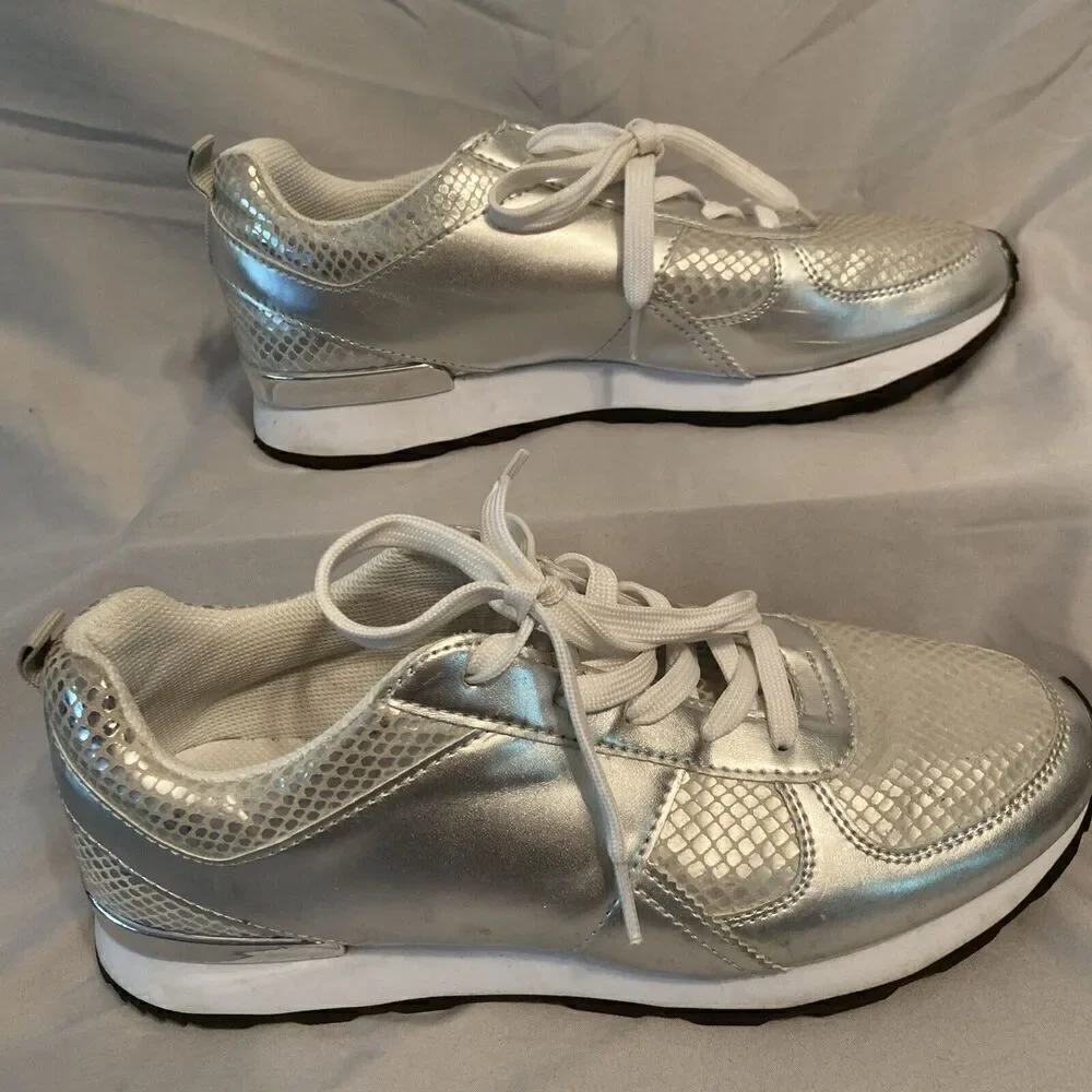 Zara Women’s Metallic Sneakers, Size 40‎ - Picture 5 of 11